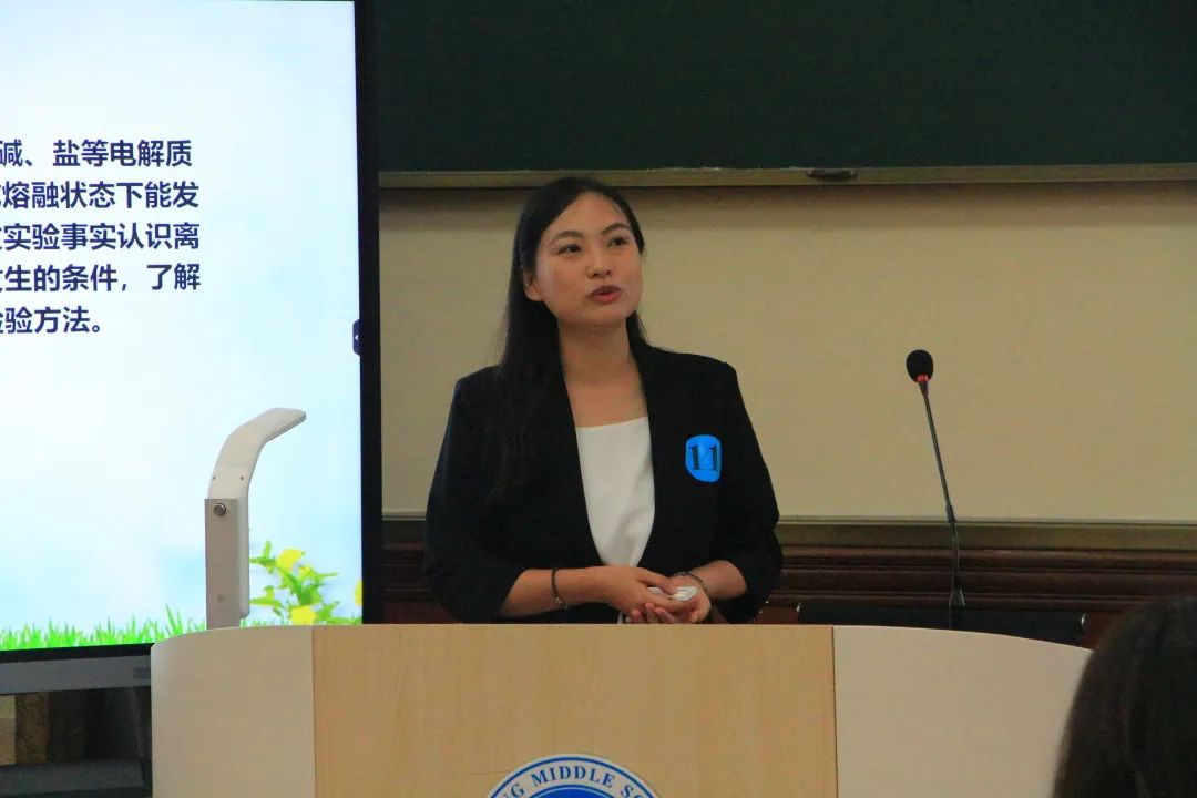 教苑新枝，不负芳华&mdash;&mdash;我校王馨瑶老师荣获顺德区2022年高中
